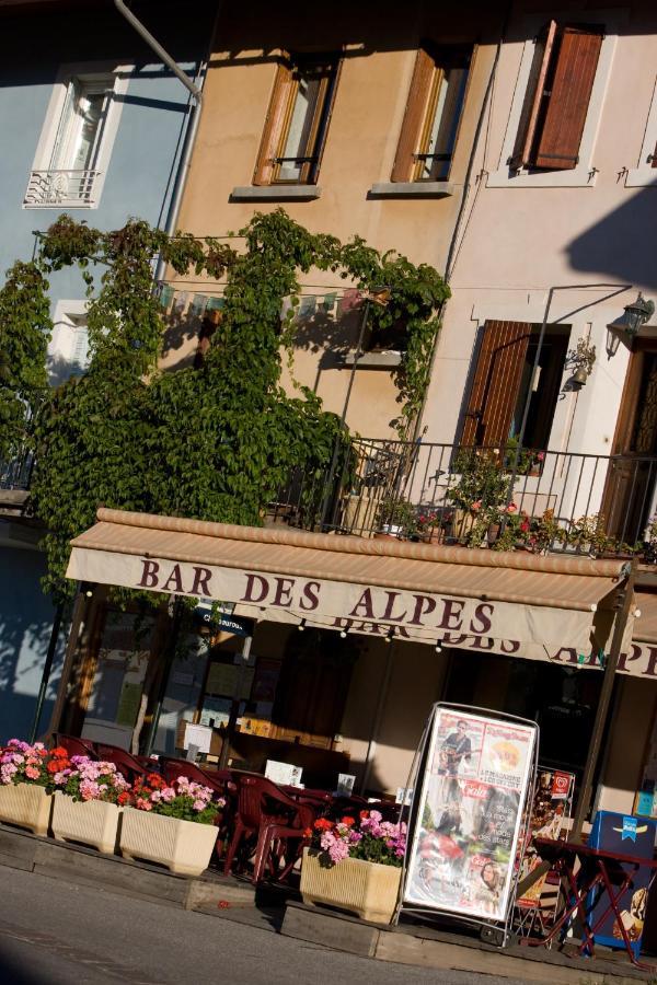 Maison Cimarron Bed & Breakfast Chateauroux-les-Alpes Bagian luar foto