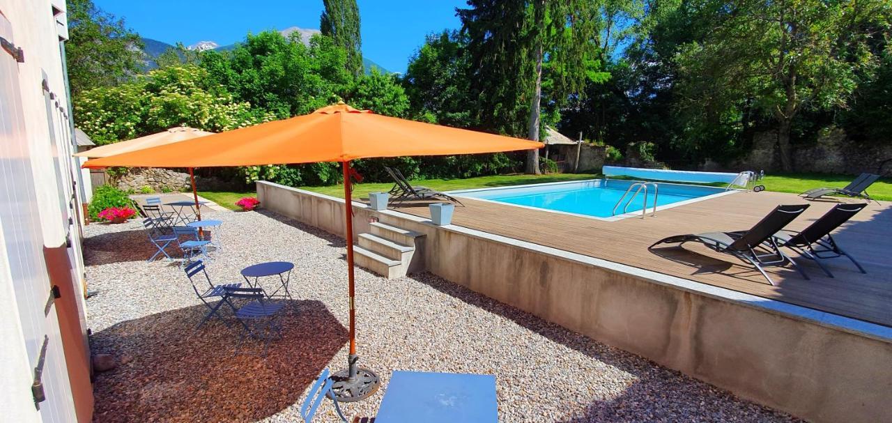 Maison Cimarron Bed & Breakfast Chateauroux-les-Alpes Bagian luar foto